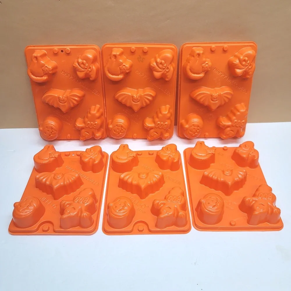 Vintage Jell-O Halloween Jigglers Molds Lot of 10 Orange Black Bats Pumpkins Cat